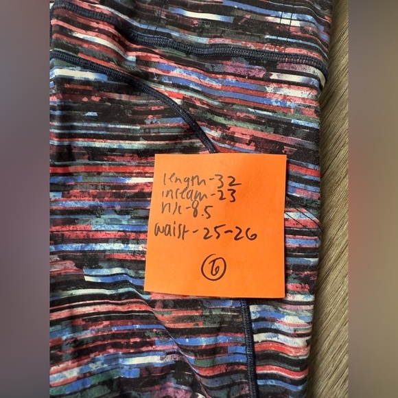 Lululemon Leggings Activewear Multi Color Blue Pink Pattern Striped Size 6 - Picture 8 of 8